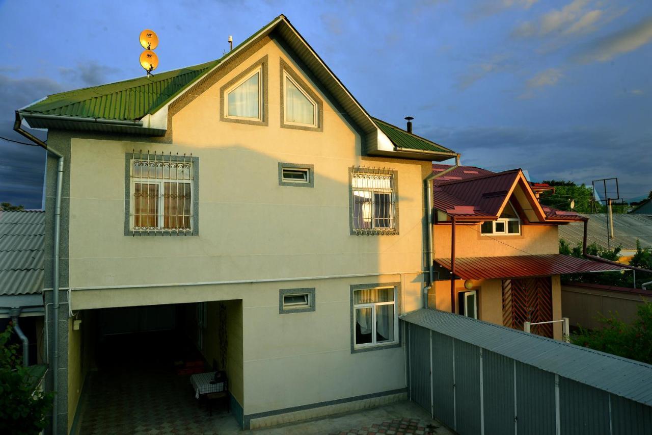 Astoria B&B Oş Exterior foto