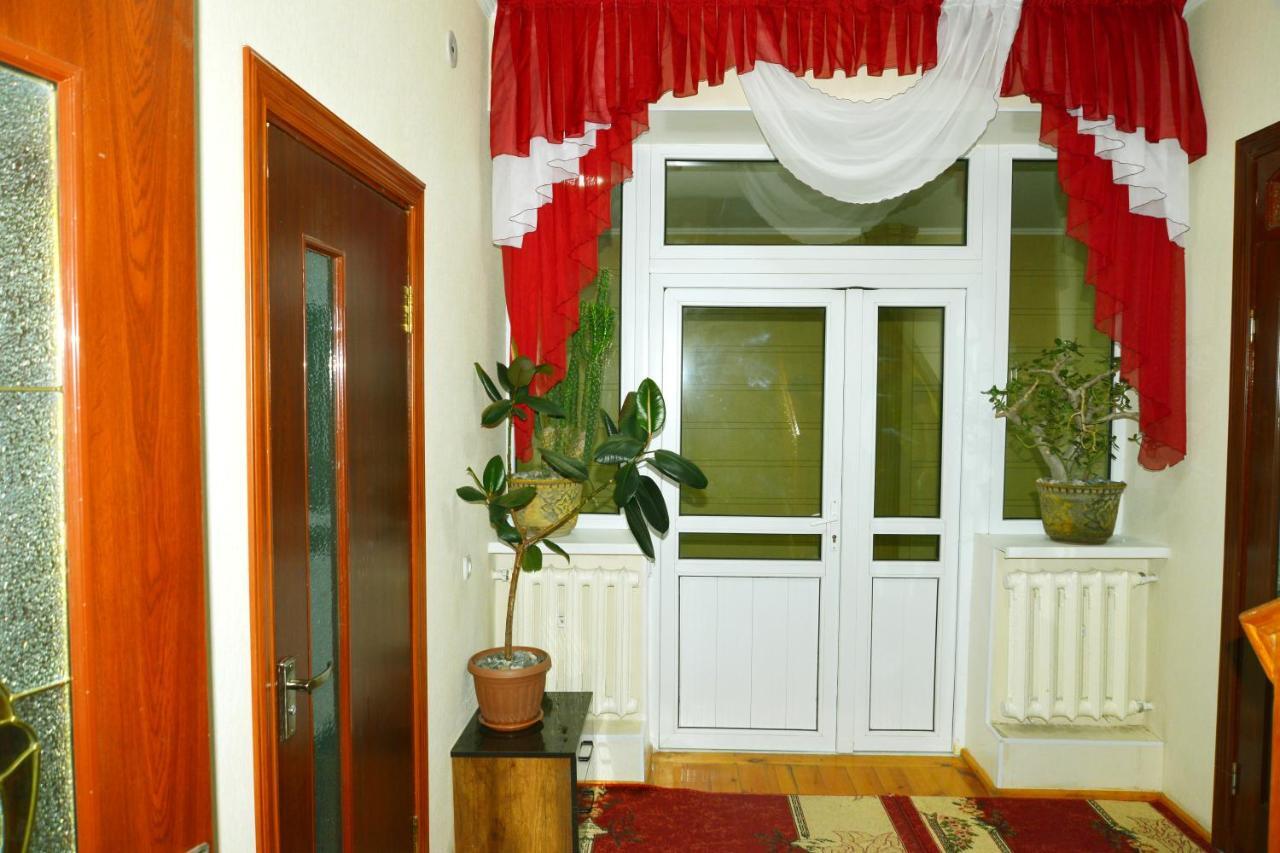 Astoria B&B Oş Exterior foto